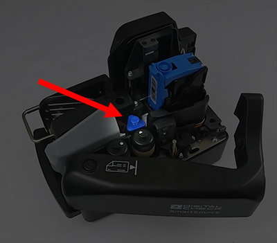 Diagram showing the position of the separator toward the front of a check scanner.